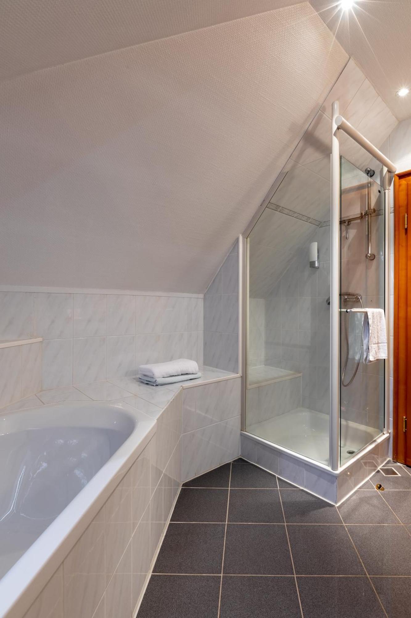 Hotel Wittekindsquelle Bad Oeynhausen Phòng bức ảnh